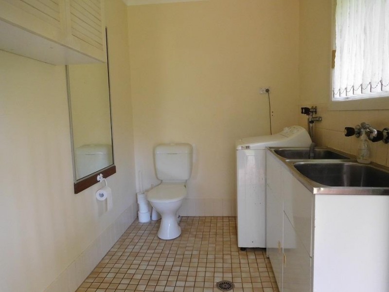 8 Baroona Street, Safety Beach NSW 2456