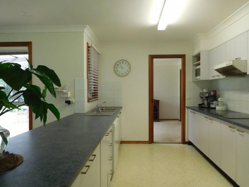 8 Baroona Street, Safety Beach NSW 2456