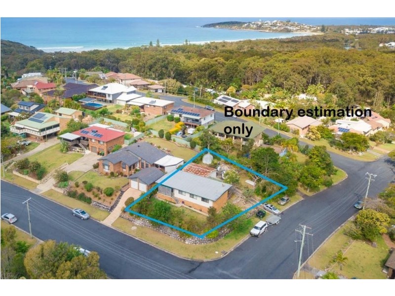 12 Schofield Drive, Safety Beach NSW 2456