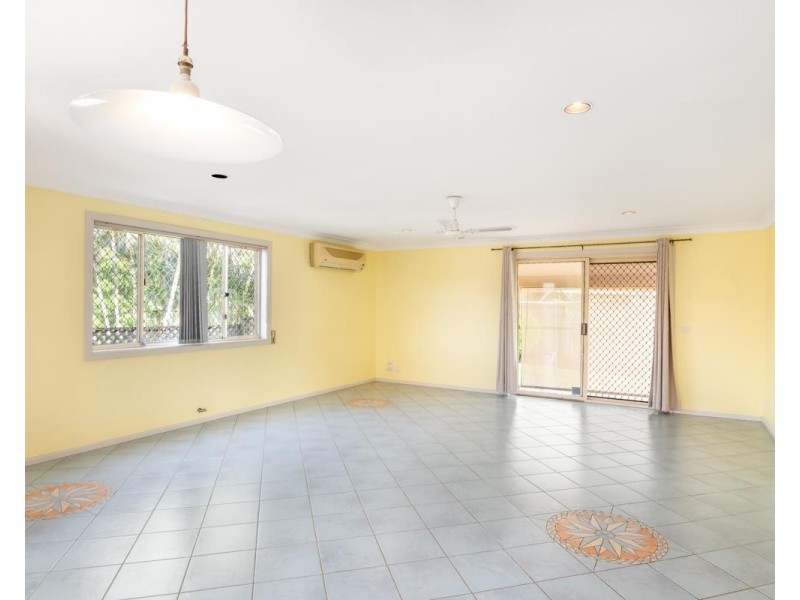 2/72 Scarborough Street, Woolgoolga NSW 2456