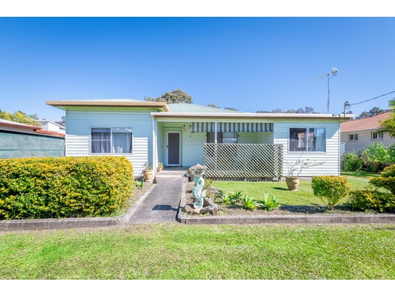 13 Boundary Street, Woolgoolga NSW 2456