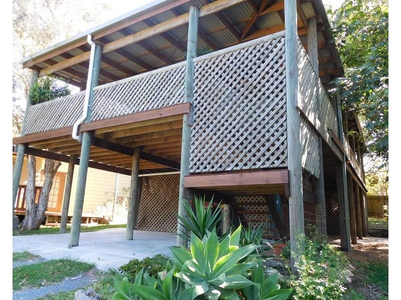 8 Schnapper Close, Emerald Beach NSW 2456