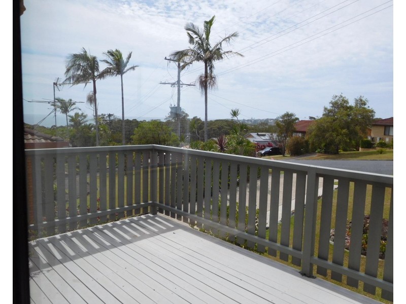 15 Campbell Street, Safety Beach NSW 2456