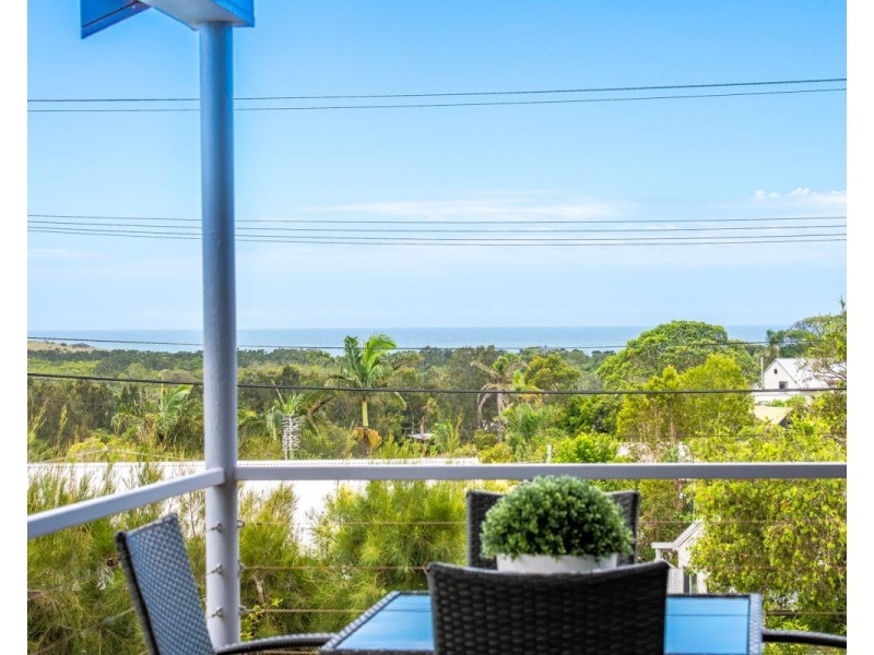 29 Arrawarra Road, Arrawarra Headland NSW 2456