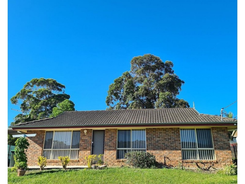4 Cromer Close, Woolgoolga NSW 2456
