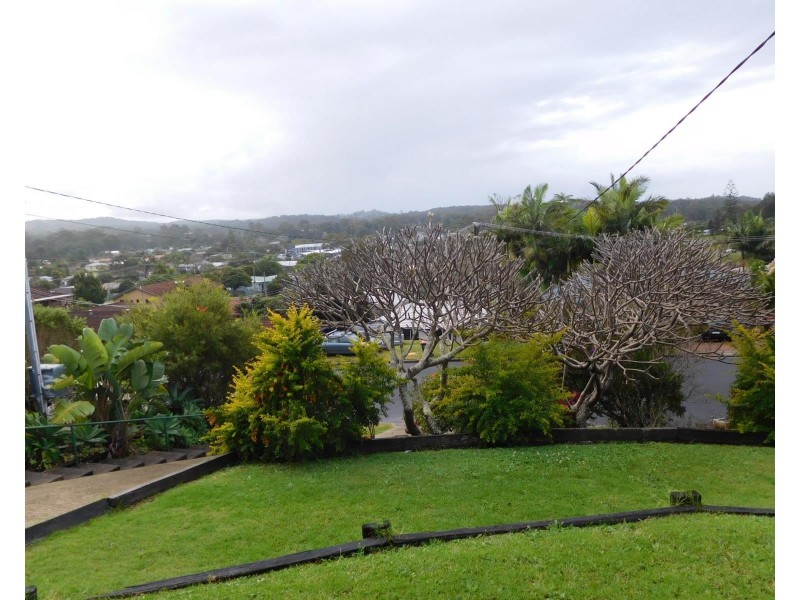 10 Barnes  Street, Woolgoolga NSW 2456