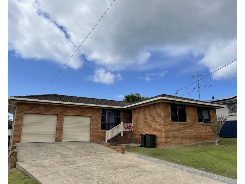 6 Sare Street, Woolgoolga NSW 2456