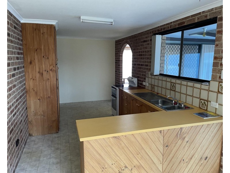 6 Sare Street, Woolgoolga NSW 2456