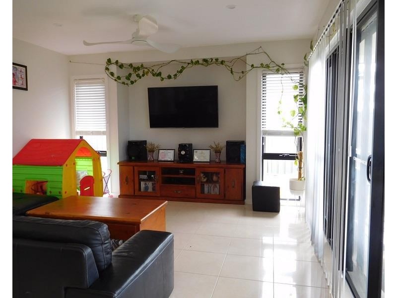 3 Shorebird Way, Sandy Beach NSW 2456