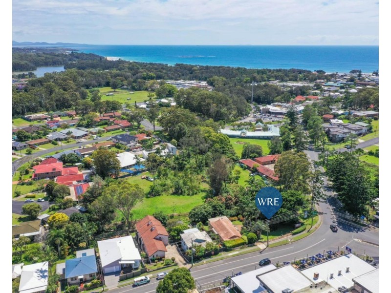 4 Clarence Street, Woolgoolga NSW 2456