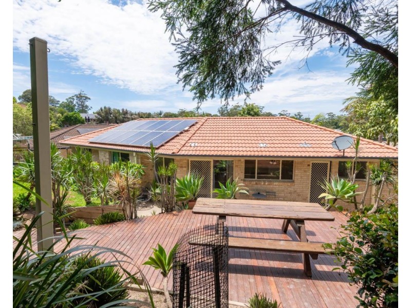 6 Sassafras Close, Woolgoolga NSW 2456
