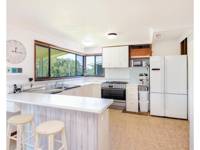 18 Sandys Beach Drive, Sandy Beach NSW 2456