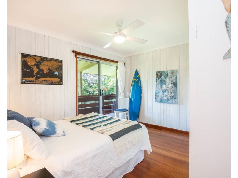 18 Sandys Beach Drive, Sandy Beach NSW 2456