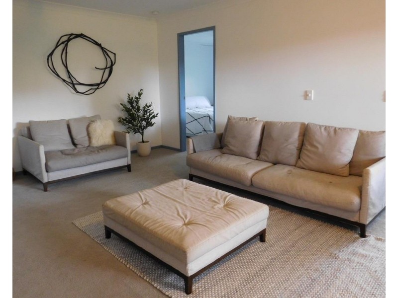 10 Emerald Heights Drive, Emerald Beach NSW 2456