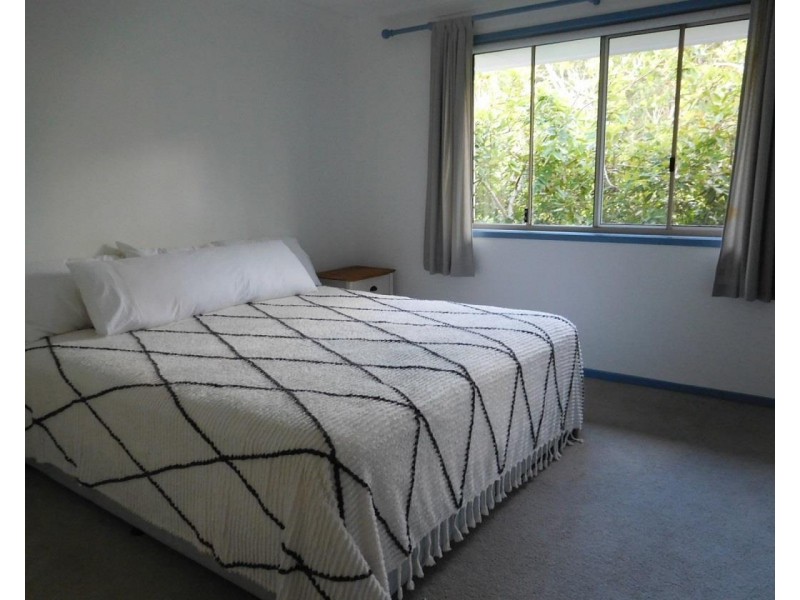 10 Emerald Heights Drive, Emerald Beach NSW 2456