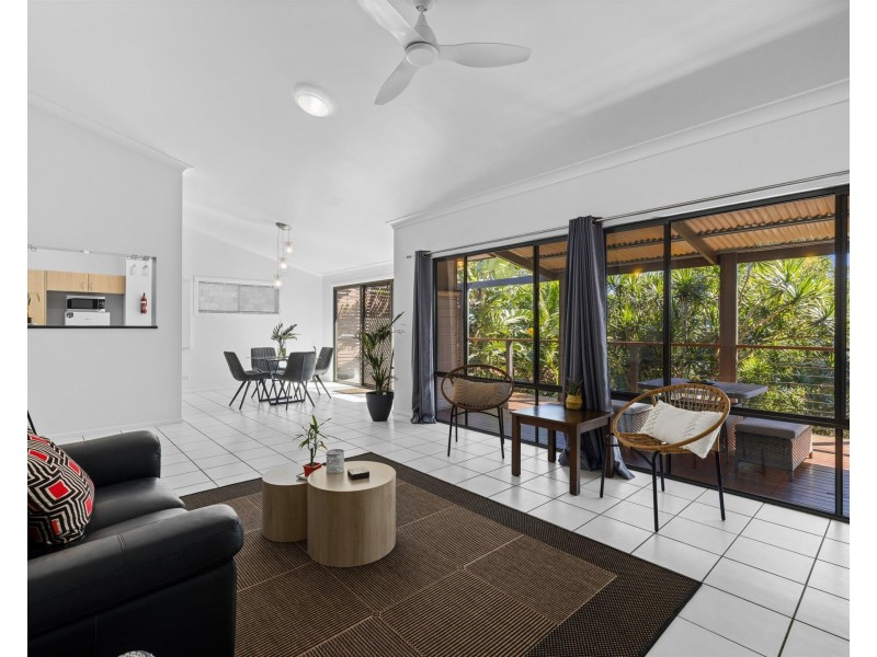 5 Barnes Street, Woolgoolga NSW 2456