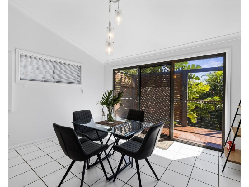 5 Barnes Street, Woolgoolga NSW 2456