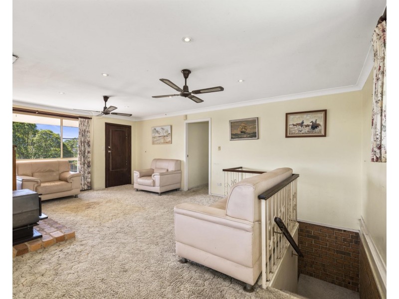 4 Barnes Street, Woolgoolga NSW 2456