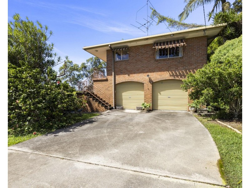 4 Barnes Street, Woolgoolga NSW 2456