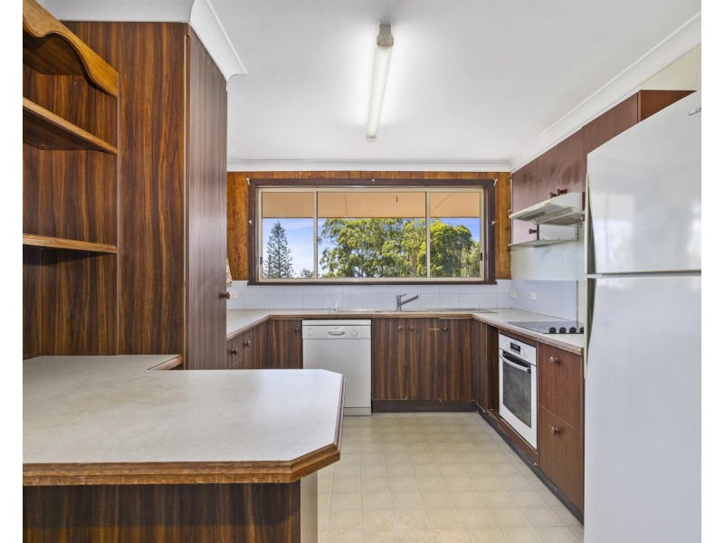 4 Barnes Street, Woolgoolga NSW 2456