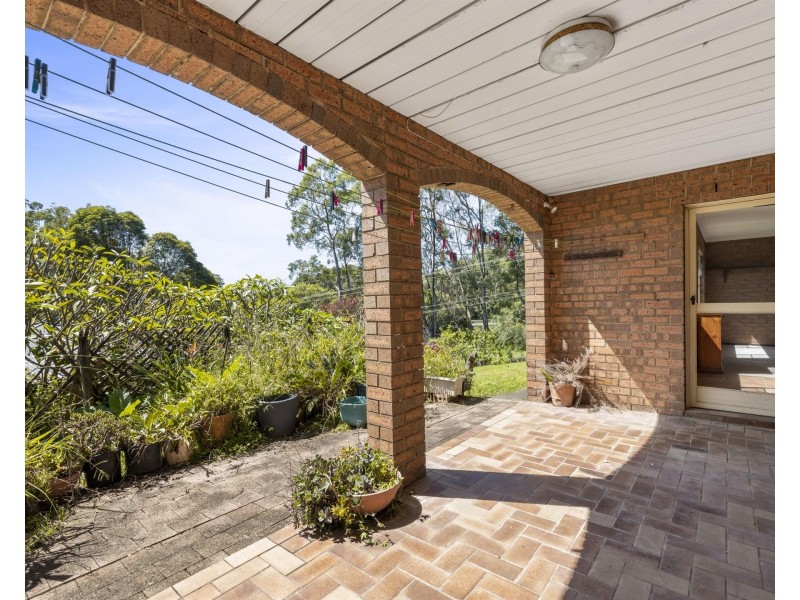 4 Barnes Street, Woolgoolga NSW 2456