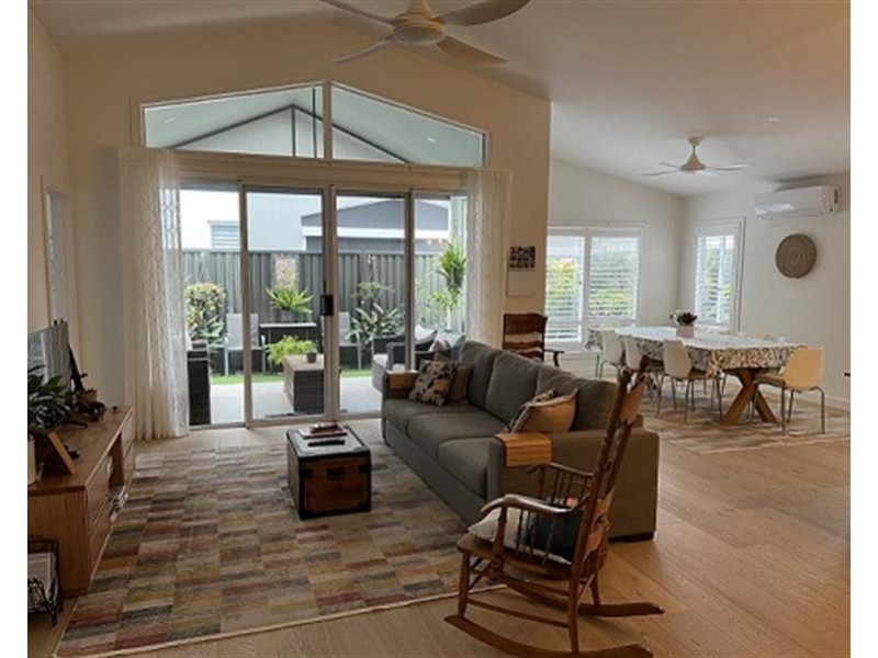 60/11 McIntosh  Crescent, Woolgoolga NSW 2456