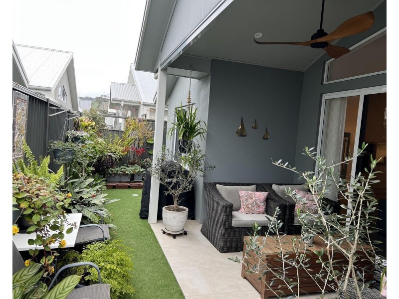 60/11 McIntosh  Crescent, Woolgoolga NSW 2456