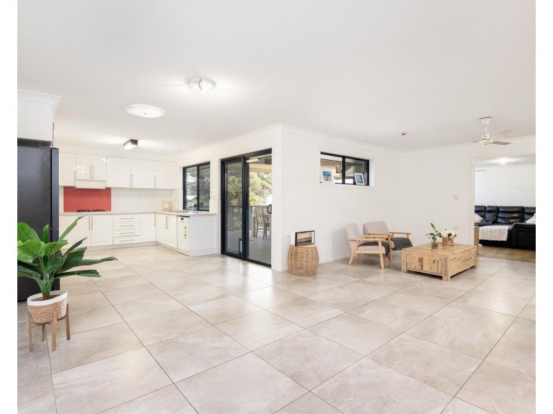 12 Mcintosh Crescent, Woolgoolga NSW 2456