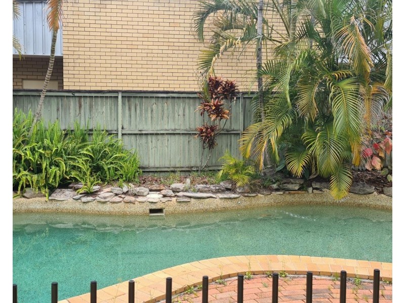 2/60 Beach  Street, Woolgoolga NSW 2456