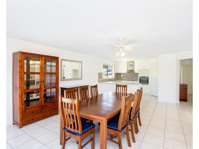 2 Quay Crescent, Safety Beach NSW 2456