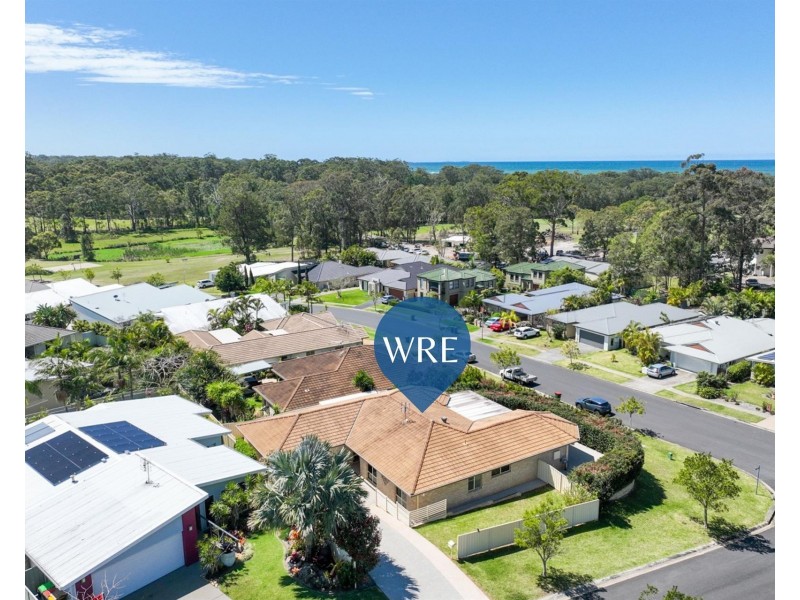 2 Quay Crescent, Safety Beach NSW 2456