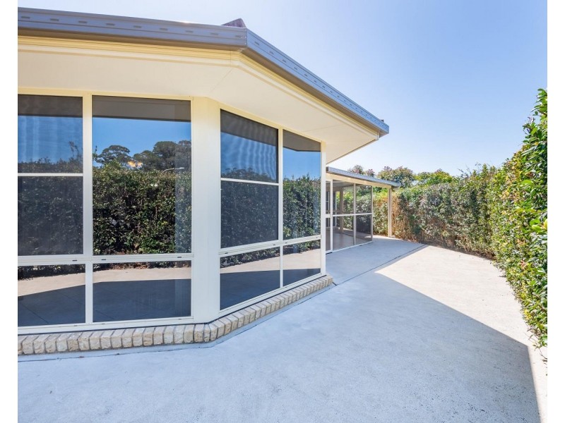 2 Quay Crescent, Safety Beach NSW 2456