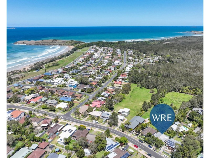 100 Diamond Head Drive, Sandy Beach NSW 2456