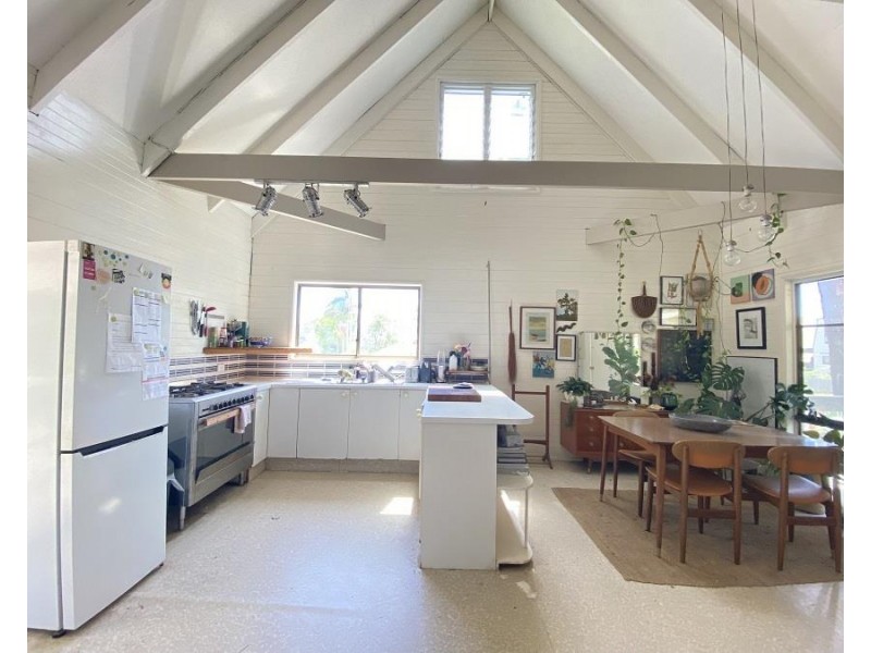 4 Wattle  Place, Sandy Beach NSW 2456