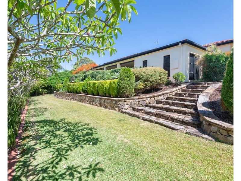 8 Vista Close, Woolgoolga NSW 2456