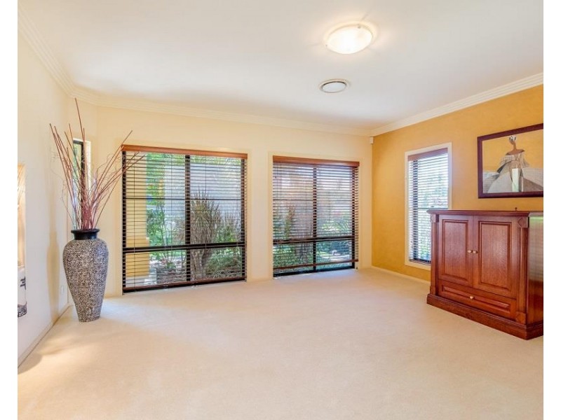 8 Vista Close, Woolgoolga NSW 2456