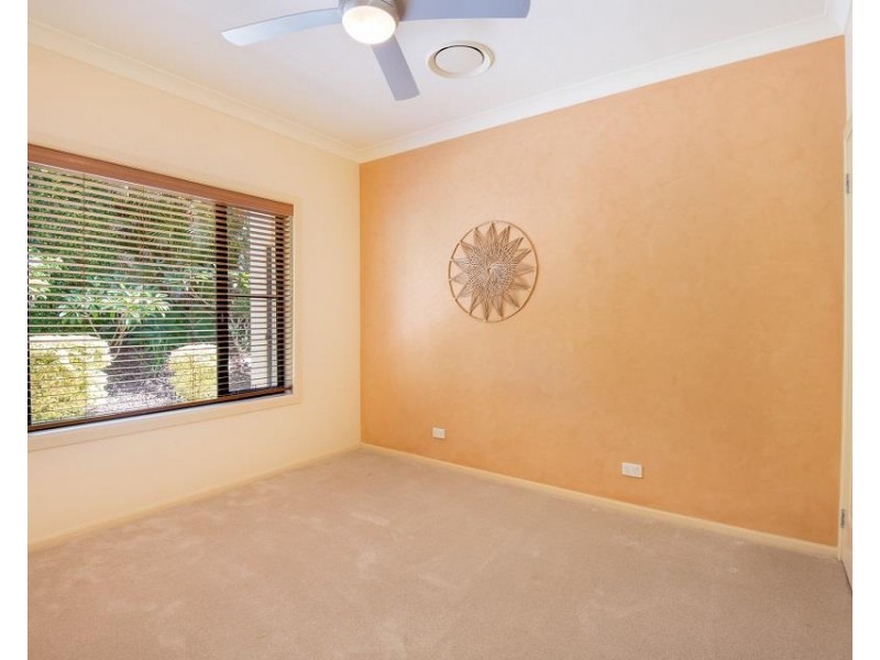 8 Vista Close, Woolgoolga NSW 2456