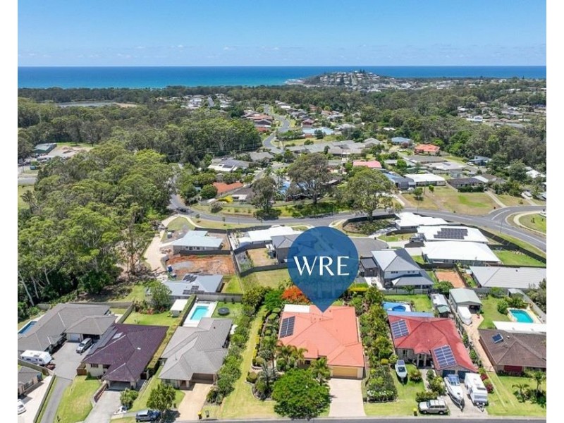 8 Vista Close, Woolgoolga NSW 2456
