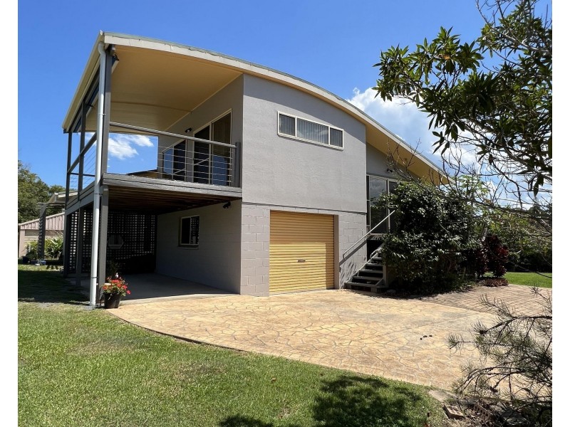 121 Newmans  Road, Woolgoolga NSW 2456