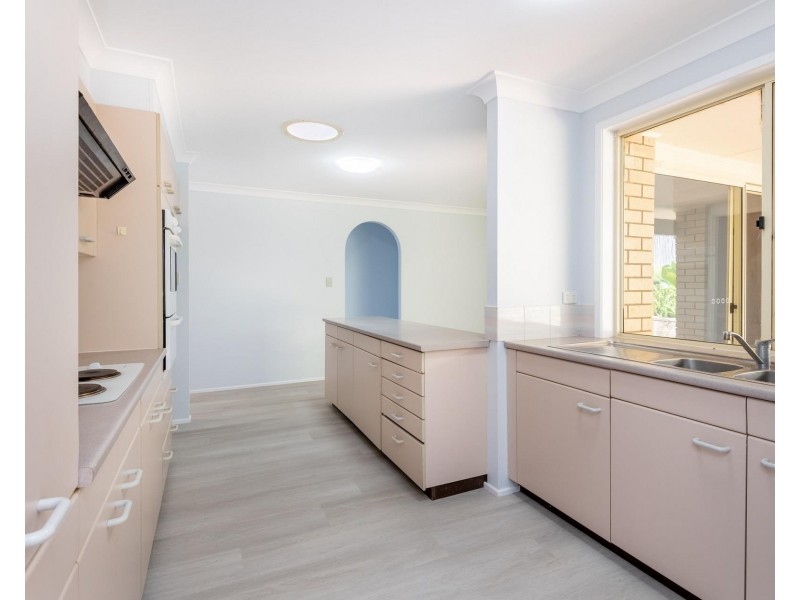 39 Campbell Street, Safety Beach NSW 2456