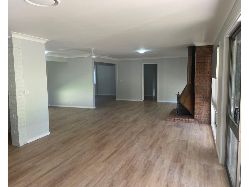 17 Park  Avenue, Woolgoolga NSW 2456