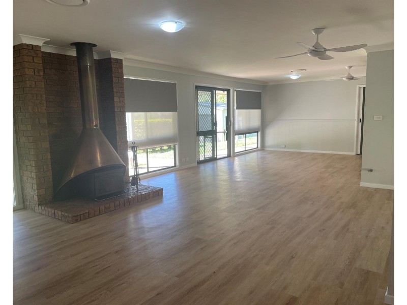 17 Park  Avenue, Woolgoolga NSW 2456