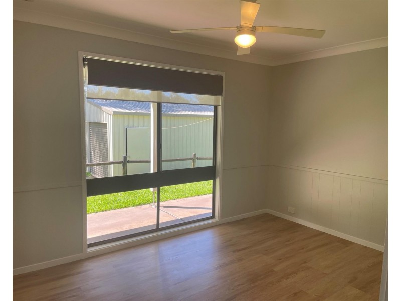 17 Park  Avenue, Woolgoolga NSW 2456