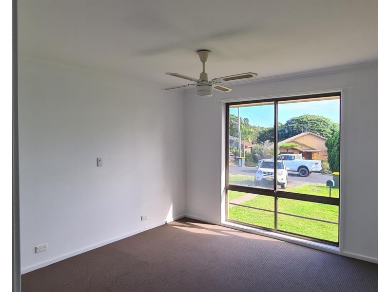 18 Sunset  Avenue, Woolgoolga NSW 2456