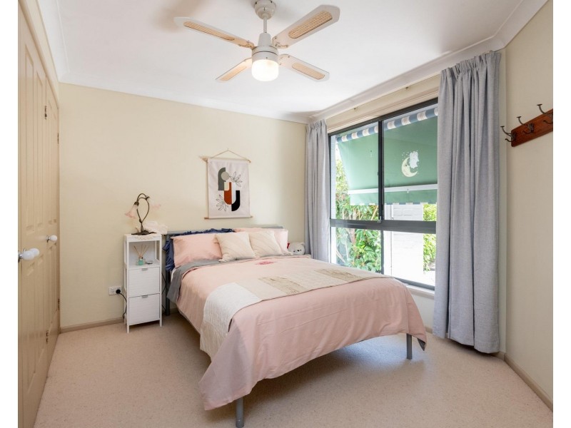 4 Crystal Drive, Sapphire Beach NSW 2450
