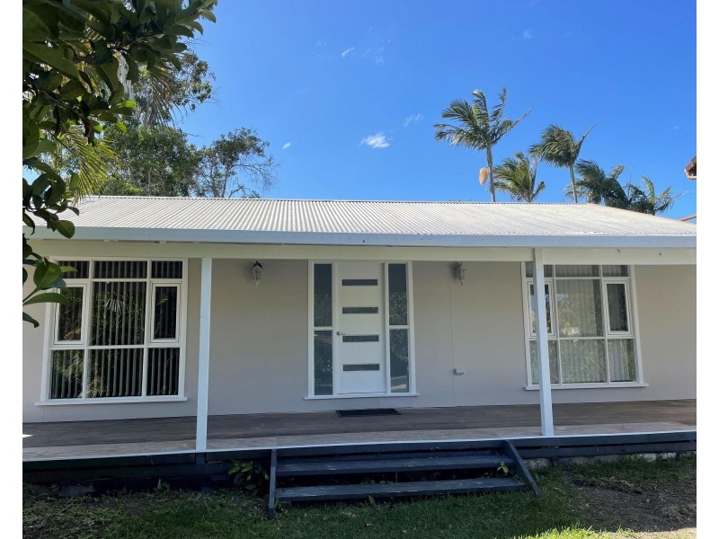 25 Lights Street, Emerald Beach NSW 2456