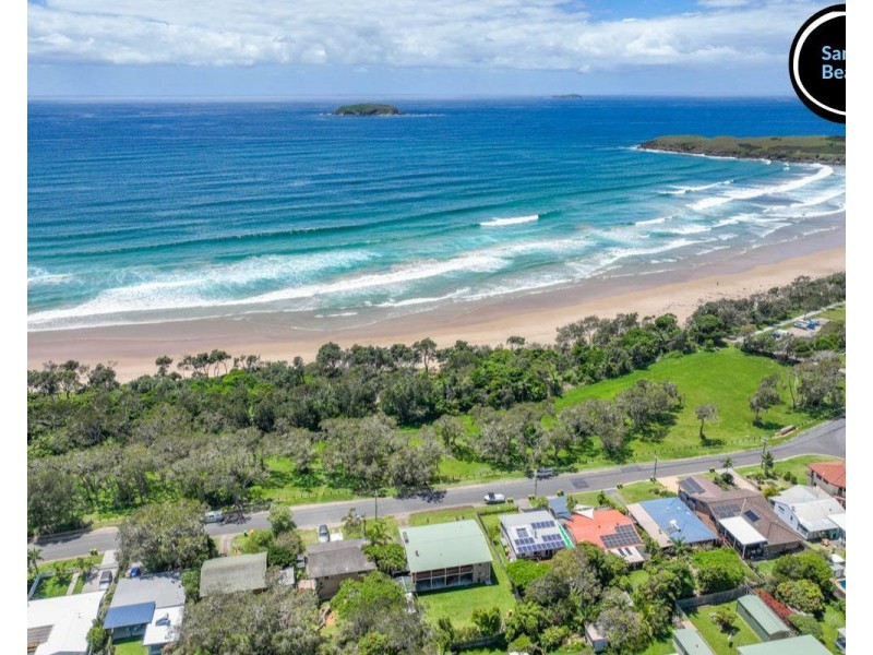 10 Ironbark Avenue, Sandy Beach NSW 2456