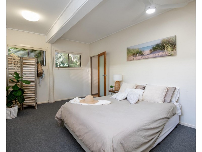 10 Ironbark Avenue, Sandy Beach NSW 2456