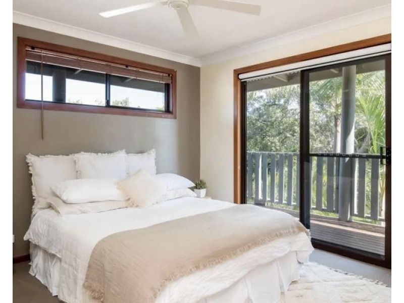 10 Ironbark Avenue, Sandy Beach NSW 2456