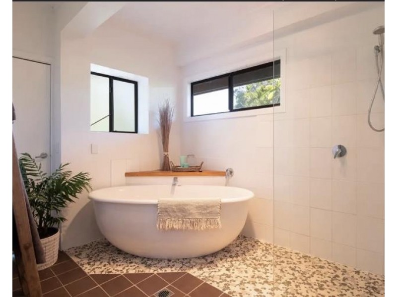 10 Ironbark Avenue, Sandy Beach NSW 2456